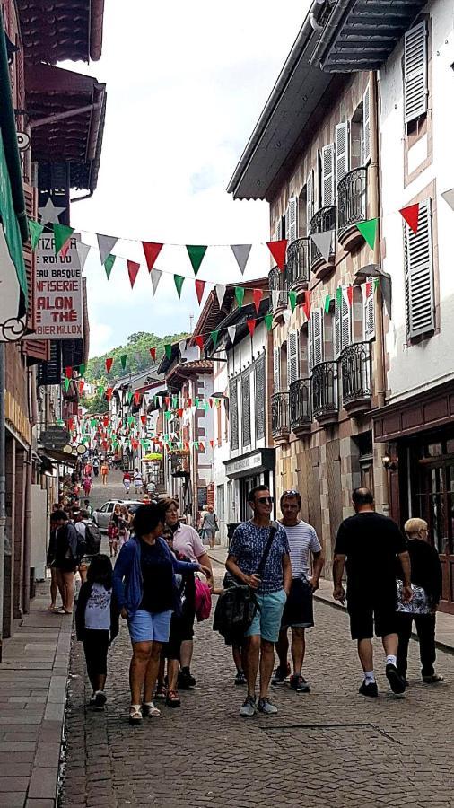 Gite Bidean Saint-Jean-Pied-de-Port Esterno foto